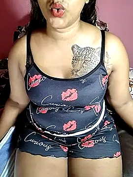 Snapshot of Sexy-Monikaa chatting on April 2026 06:36:02 PM Sexy-Monikaa online show from April 2026 06:36:02 PM