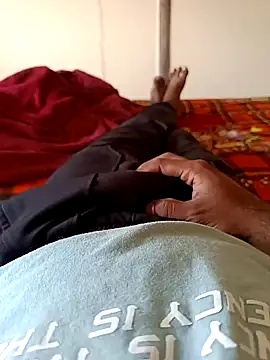 Snapshot of Royyy_dandol chatting on January 2025 04:20:01 AM Royyy dandol online show from January 2025 04:20:01 AM