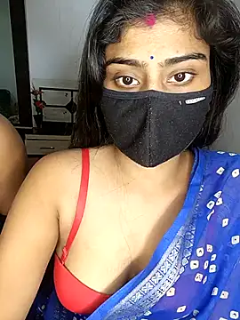 Love-N online show from November 2025 05:23:01 PM