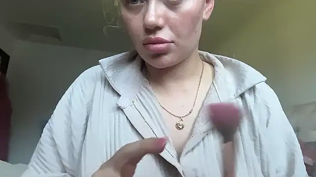 Snapshot of blissdimicco chatting on May 2026 04:16:01 PM blissdimicco online show from May 2026 04:16:01 PM