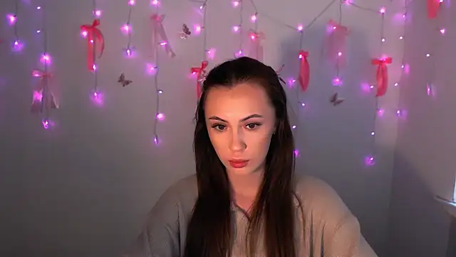 Snapshot of Nikonara_Love chatting on December 2025 01:05:01 PM Nikonara Love online show from December 2025 01:05:01 PM