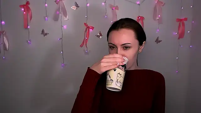 Snapshot of Nikonara_Love chatting on February 2026 12:56:02 PM Nikonara Love online show from February 2026 12:56:02 PM