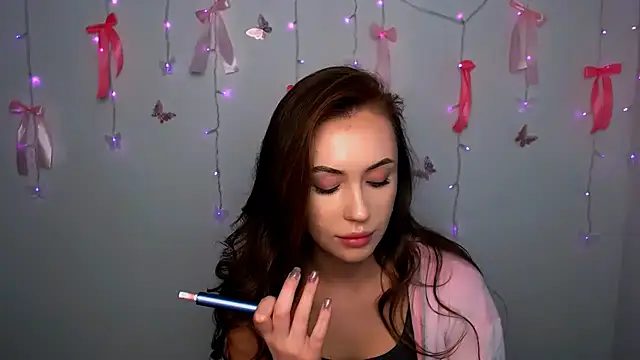 Snapshot of Nikonara_Love chatting on March 2026 11:11:02 AM Nikonara Love online show from March 2026 11:11:02 AM