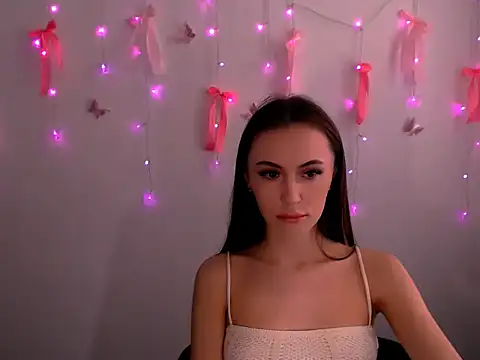Snapshot of Nikonara_Love chatting on May 2026 12:24:02 PM Nikonara Love online show from May 2026 12:24:02 PM