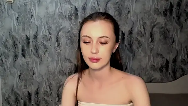 Snapshot of Nikonara_Love chatting on June 2026 06:54:01 PM Nikonara Love online show from June 2026 06:54:01 PM