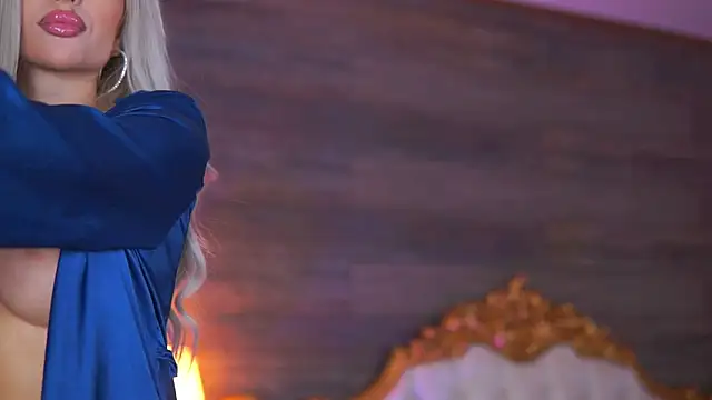 Juicy Jessye online show from October 2025 07:58:02 PM