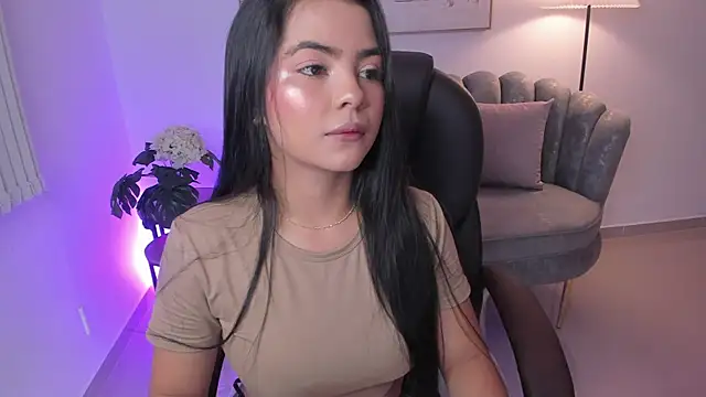 Layla Breezee online show from March 2026 09:36:02 AM