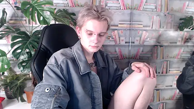 DemianEnglen online show from March 2025 08:32:02 PM