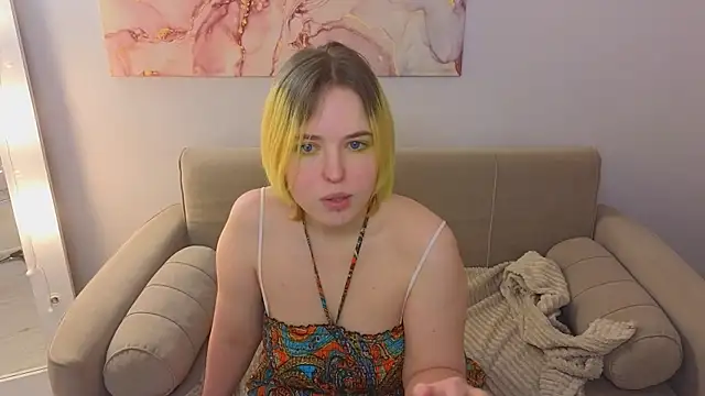 Snapshot of Manic_pixie_ chatting on January 2025 03:51:02 PM Manic pixie online show from January 2025 03:51:02 PM