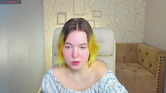 Snapshot of Manic_pixie_ chatting on February 2025 10:57:01 AM Manic pixie online show from February 2025 10:57:01 AM