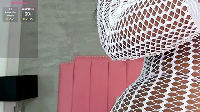 Alaia Colins online show from February 2026 11:12:01 PM