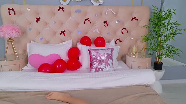 SandraTucker online show from February 2026 02:59:02 AM