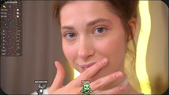 HappyVivy online show from March 2025 11:21:01 AM