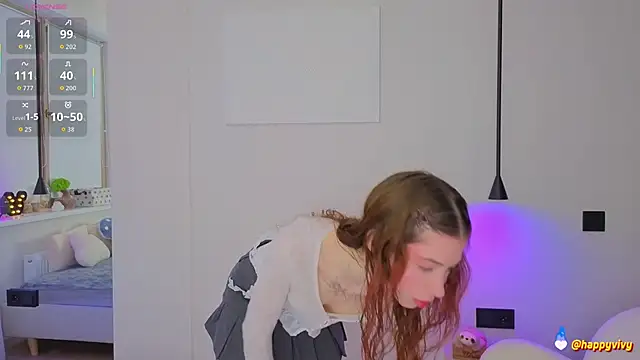 HappyVivy online show from October 2025 02:58:02 PM