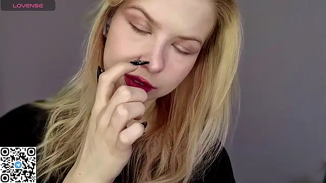 LynetHakes online show from March 2026 06:24:02 AM