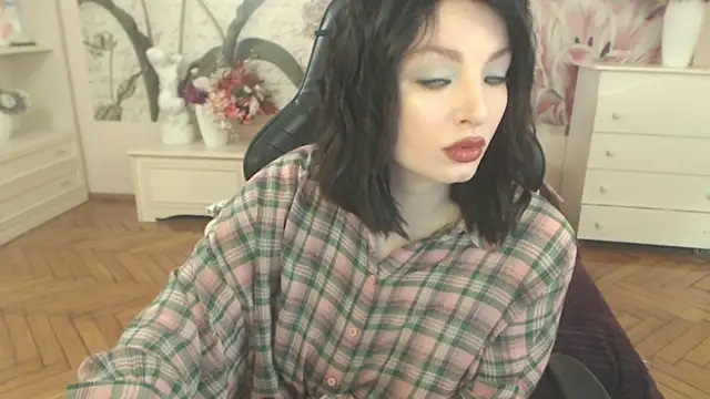 BritneyBarker online show from April 2026 04:12:01 AM