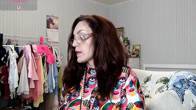 Soffya Soy online show from April 2026 03:20:02 PM