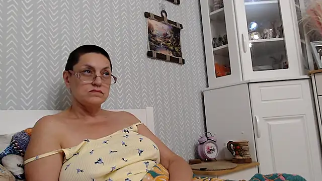 Snapshot of Soffya_Soy chatting on June 2026 10:46:02 PM Soffya Soy online show from June 2026 10:46:02 PM