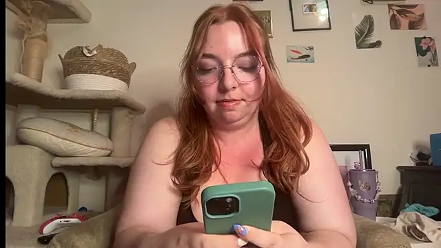 Snapshot of curvycate127 chatting on May 2026 07:03:01 AM curvycate127 online show from May 2026 07:03:01 AM