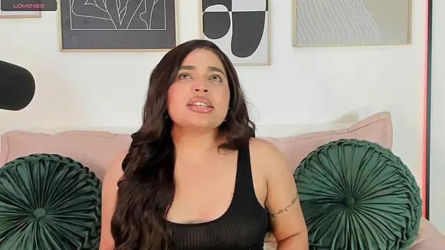 Snapshot of RachelRusso chatting on February 2025 05:34:02 AM RachelRusso online show from February 2025 05:34:02 AM