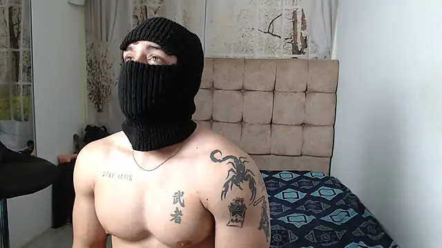 HENRY SENNI online show from October 2025 02:59:01 PM