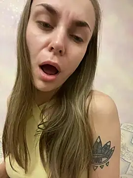 Snapshot of White_Lu chatting on February 2025 11:16:02 PM White Lu online show from February 2025 11:16:02 PM