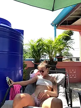 White Lu online show from March 2026 07:22:02 AM