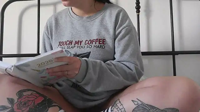 bunnyfox420 online show from April 2026 06:46:01 PM