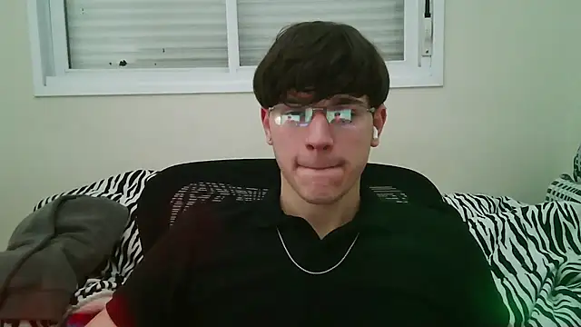 Snapshot of vitorsafado19 chatting on July 2026 05:36:02 AM vitorsafado19 online show from July 2026 05:36:02 AM
