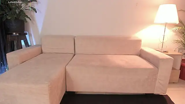 Hannah Jonhson online show from March 2026 05:13:01 AM