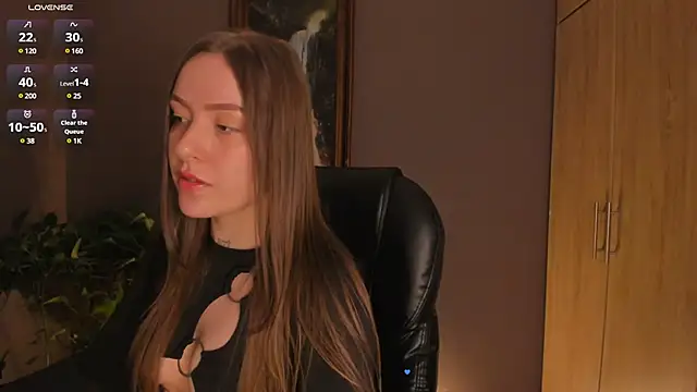 Snapshot of eilynxx chatting on February 2025 11:12:01 PM eilynxx online show from February 2025 11:12:01 PM