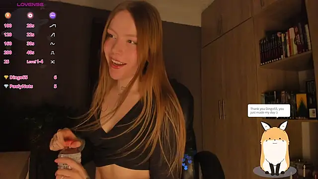 Snapshot of eilynxx chatting on September 2025 11:04:01 PM eilynxx online show from September 2025 11:04:01 PM