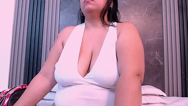 AmmyPike1 online show from September 2025 12:05:02 PM