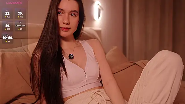 Snapshot of justbarbiee chatting on March 2025 06:44:01 PM justbarbiee online show from March 2025 06:44:01 PM