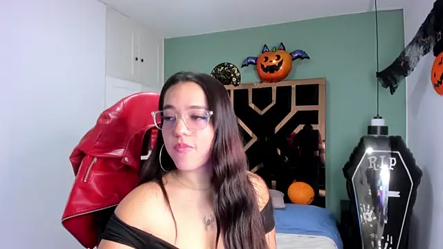 Billie Jhonson  online show from October 2025 07:18:01 PM