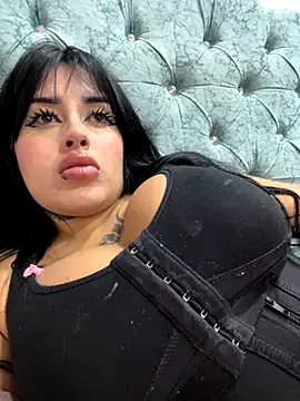 Girl milk7 online show from September 2025 05:56:01 AM