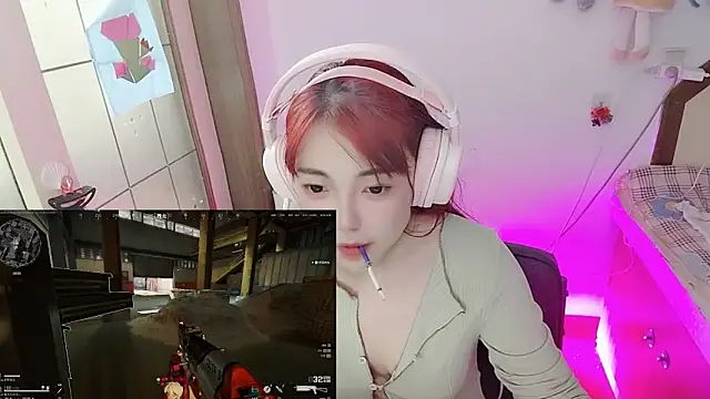 Snapshot of Song_99 chatting on May 2026 12:10:02 PM Song 99 online show from May 2026 12:10:02 PM