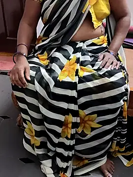 Snapshot of laxmitelugu78 chatting on January 2025 04:34:02 PM laxmitelugu78 online show from January 2025 04:34:02 PM