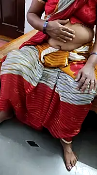 Snapshot of laxmitelugu78 chatting on February 2025 09:54:01 AM laxmitelugu78 online show from February 2025 09:54:01 AM