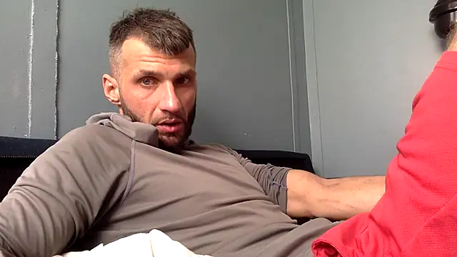 sexyhotstud12 online show from December 2025 03:40:02 PM