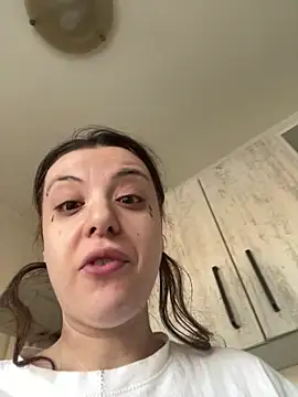 bunnythetailor online show from March 2026 03:50:02 PM