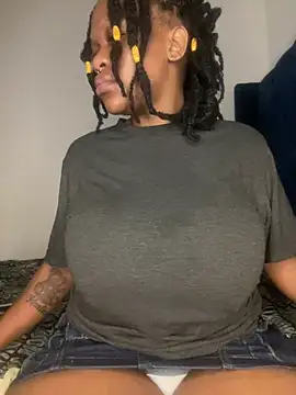 Boneca25 online show from January 2026 09:58:02 AM