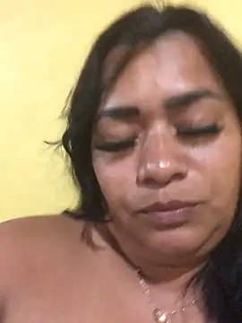 indiazinha69  online show from February 2026 12:20:02 AM