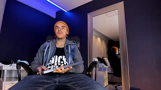 kaletattoo online show from January 2026 11:01:01 AM