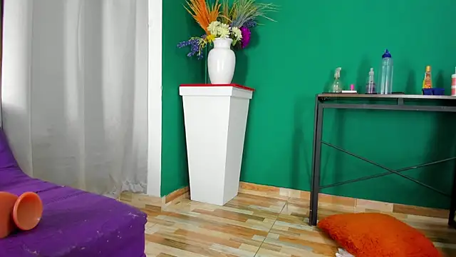 evaa greey online show from March 2025 02:28:02 AM