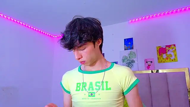 Juanmres online show from June 2026 10:03:02 PM