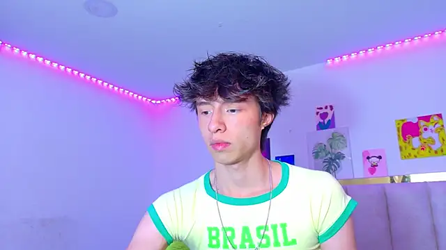 Juanmres online show from June 2026 06:24:02 PM