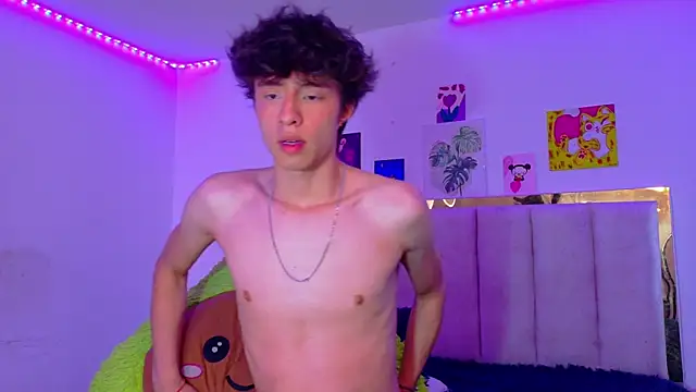 Juanmres online show from July 2026 06:32:01 PM