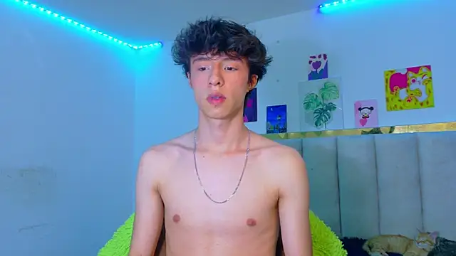 Juanmres online show from July 2026 07:07:01 PM