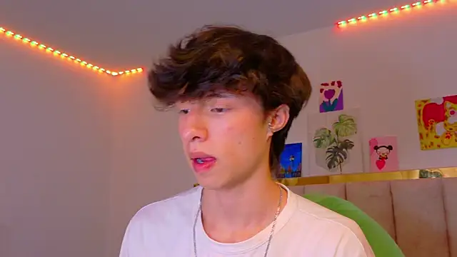 Juanmres online show from July 2026 07:39:01 PM